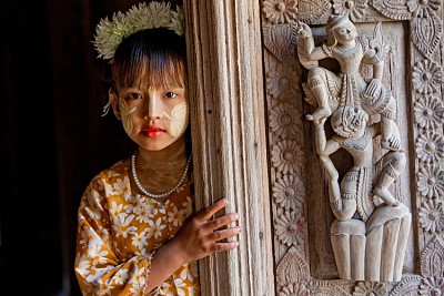 Chiêm ngưỡng tập quán Thanakha của người dân Myanmar Chiêm ngưỡng tập quán Thanakha của người dân Myanmar
