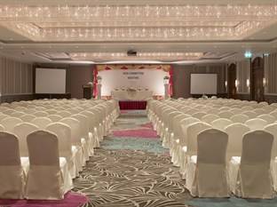 Chatrium Hotel Royal Lake Yangon 5*****