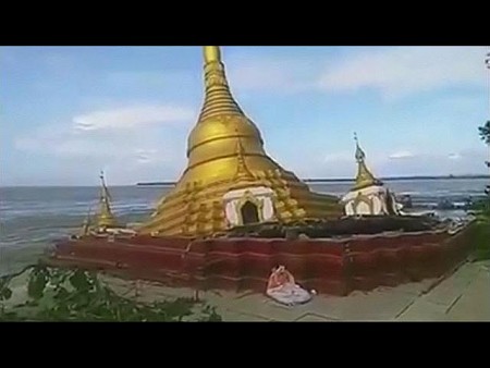 Chùa dát vàng ở Myanmar bị nước lũ “nuốt chửng”