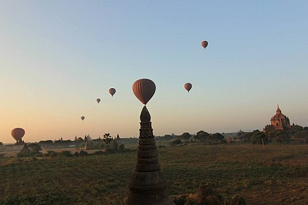 Chùm ảnh Bagan trong ánh bình minh tuyệt đẹp