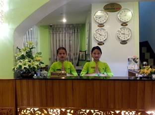 Grand Laurel Hotel 3***