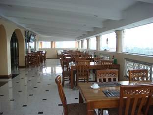 Grand Laurel Hotel 3***