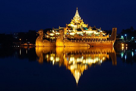 Hồ Kandawgyi - Thiên đường tuyệt đẹp đón du khách tại Myanmar