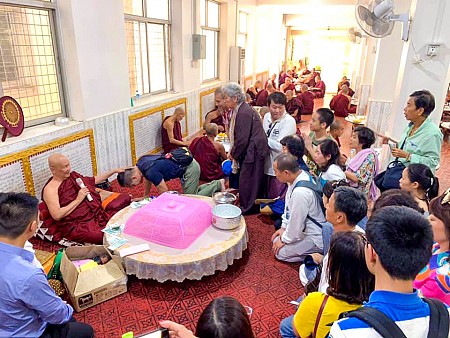 Hướng về miền đất Phật du xuân 2025