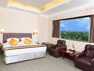 Khách sạn Hotel Grand United (Ahlone Branch)