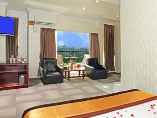 Khách sạn Hotel Grand United (Ahlone Branch)