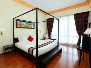 Khách sạn Inya Lake Hotel 4****