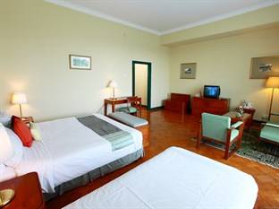 Khách sạn Inya Lake Hotel 4****