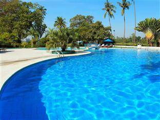 Khách sạn Inya Lake Hotel 4****