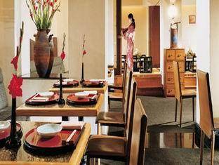 Khách sạn Parkroyal Yangon Hotel 5*****