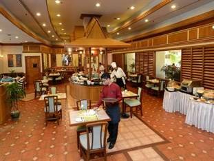 Khách sạn Summit Parkview Yangon 4****