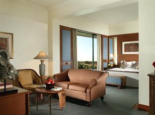 Sedona Hotel Mandalay