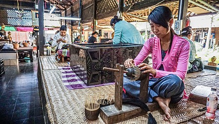 Tìm hiểu Nghệ thuật điêu khắc truyền thống của Myanmar