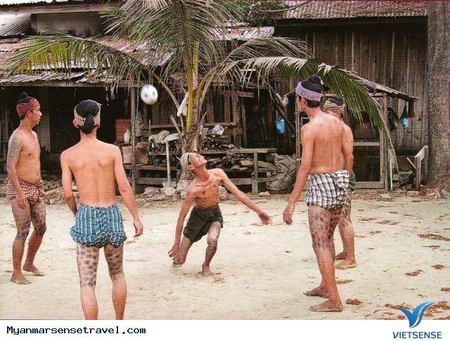 Chinlone - bóng đá đường phố đặc sắc tại Myanmar - Ảnh 2 Chinlone - bóng đá đường phố đặc sắc tại Myanmar - Ảnh 2