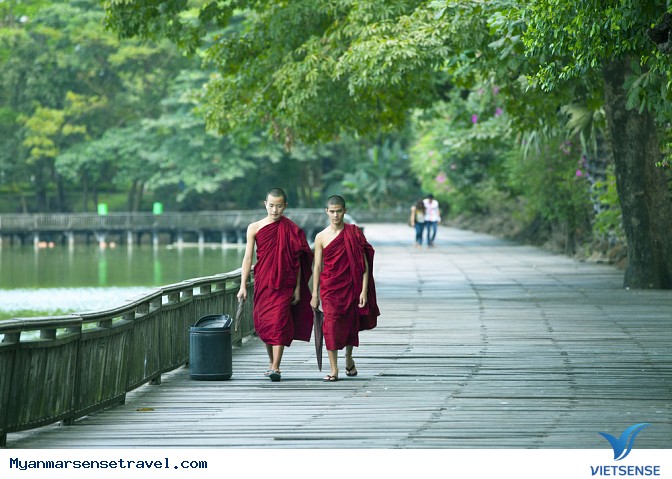 Hồ Kandawgyi - Thiên đường tuyệt đẹp đón khách thăm quan tại Myanmar - Ảnh 6 Hồ Kandawgyi - Thiên đường tuyệt đẹp đón khách thăm quan tại Myanmar - Ảnh 6