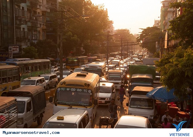 Longyi Myanmar: Khi đàn ông mặc váy - Ảnh 3 Longyi Myanmar: Khi đàn ông mặc váy - Ảnh 3