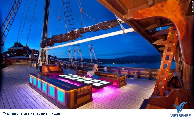 Cuộc sống trên tàu - Ảnh 2 Cuộc sống trên tàu - Ảnh 2