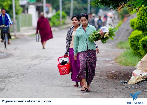 Ấn tượng những nụ cười thanaka