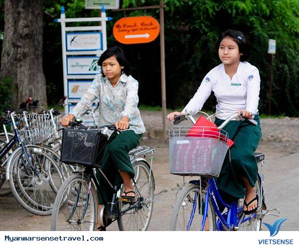 Ấn tượng những nụ cười thanaka