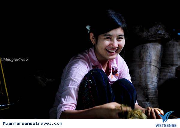 Ấn tượng những nụ cười thanaka