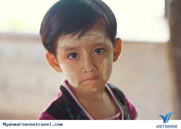 Ấn tượng những nụ cười thanaka