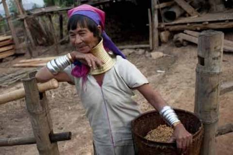 Bộ tộc Kayan nét văn hóa đẹp rất riêng của Myanmar - Ảnh 1 Bộ tộc Kayan nét văn hóa đẹp rất riêng của Myanmar - Ảnh 1