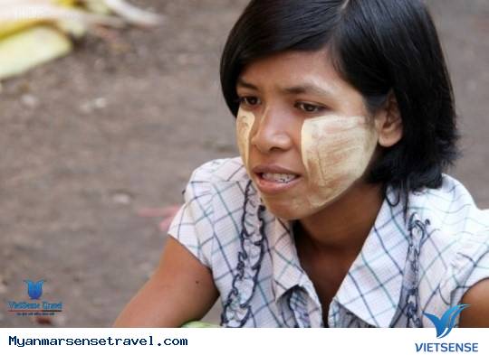 DẠO MỘT VÒNG CÁC KHU CHỢ LỀ ĐƯỜNG Ở YANGON, MYANMAR DẠO MỘT VÒNG CÁC KHU CHỢ LỀ ĐƯỜNG Ở YANGON, MYANMAR