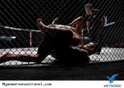 Đến Thăm Lò Võ Vỉa Hè Ở Thành Phố Yagon - Myanmar - Ảnh 12 Đến Thăm Lò Võ Vỉa Hè Ở Thành Phố Yagon - Myanmar - Ảnh 12