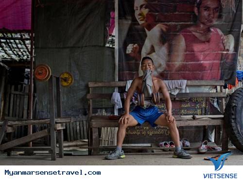 Đến Thăm Lò Võ Vỉa Hè Ở Thành Phố Yagon - Myanmar - Ảnh 14 Đến Thăm Lò Võ Vỉa Hè Ở Thành Phố Yagon - Myanmar - Ảnh 14