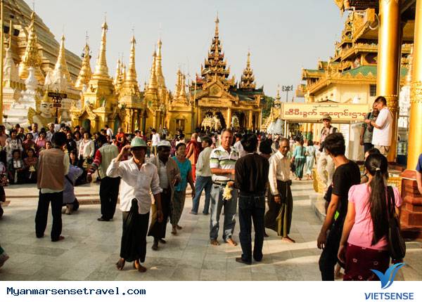 Độc Đáo Đi Chân Trần Viếng Chùa Myanmar Độc Đáo Đi Chân Trần Viếng Chùa Myanmar4