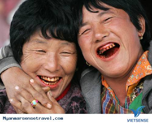 MYANMAR VÀ NHỮNG TRUYỀN THỐNG LẠ