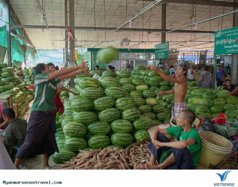 Top 5 khu chợ sầm uất nhất tại Yangon - Ảnh 5