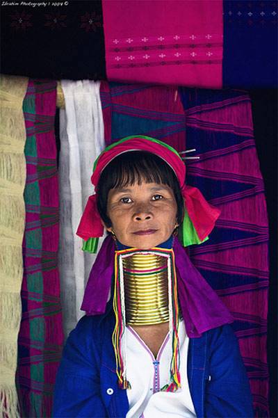 Tục đeo vòng cổ kỳ lạ của bộ lạc Kayan ở Myanmar